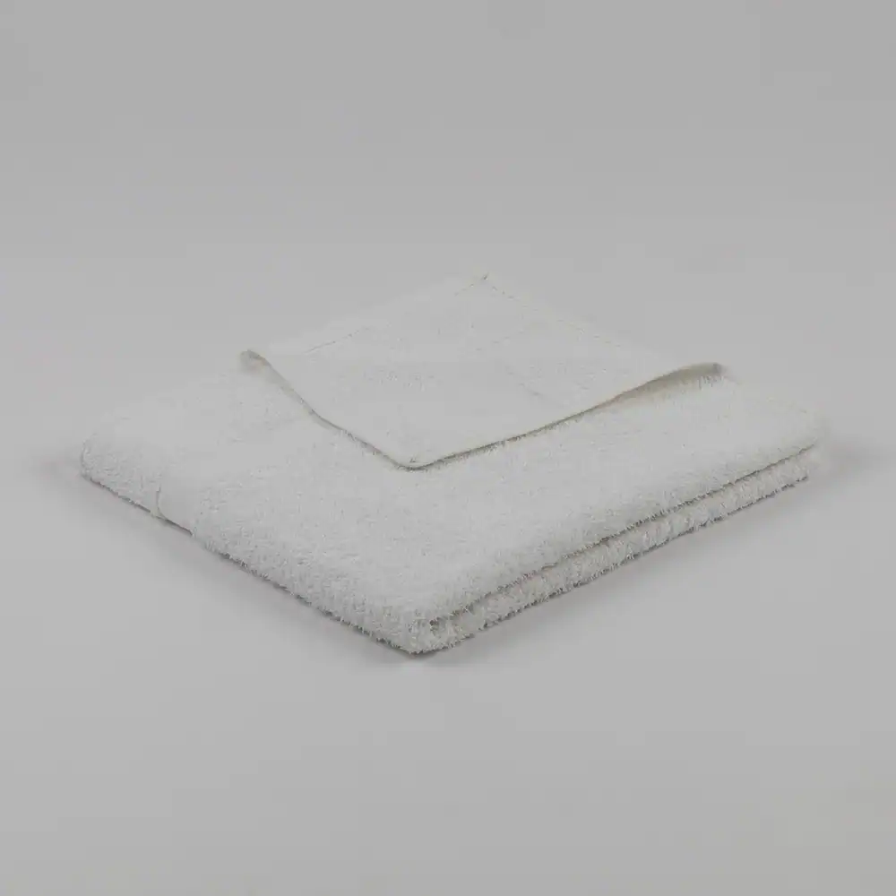 Bath Towel - 84% Cotton / 16% Polyester - 24" x 50", white