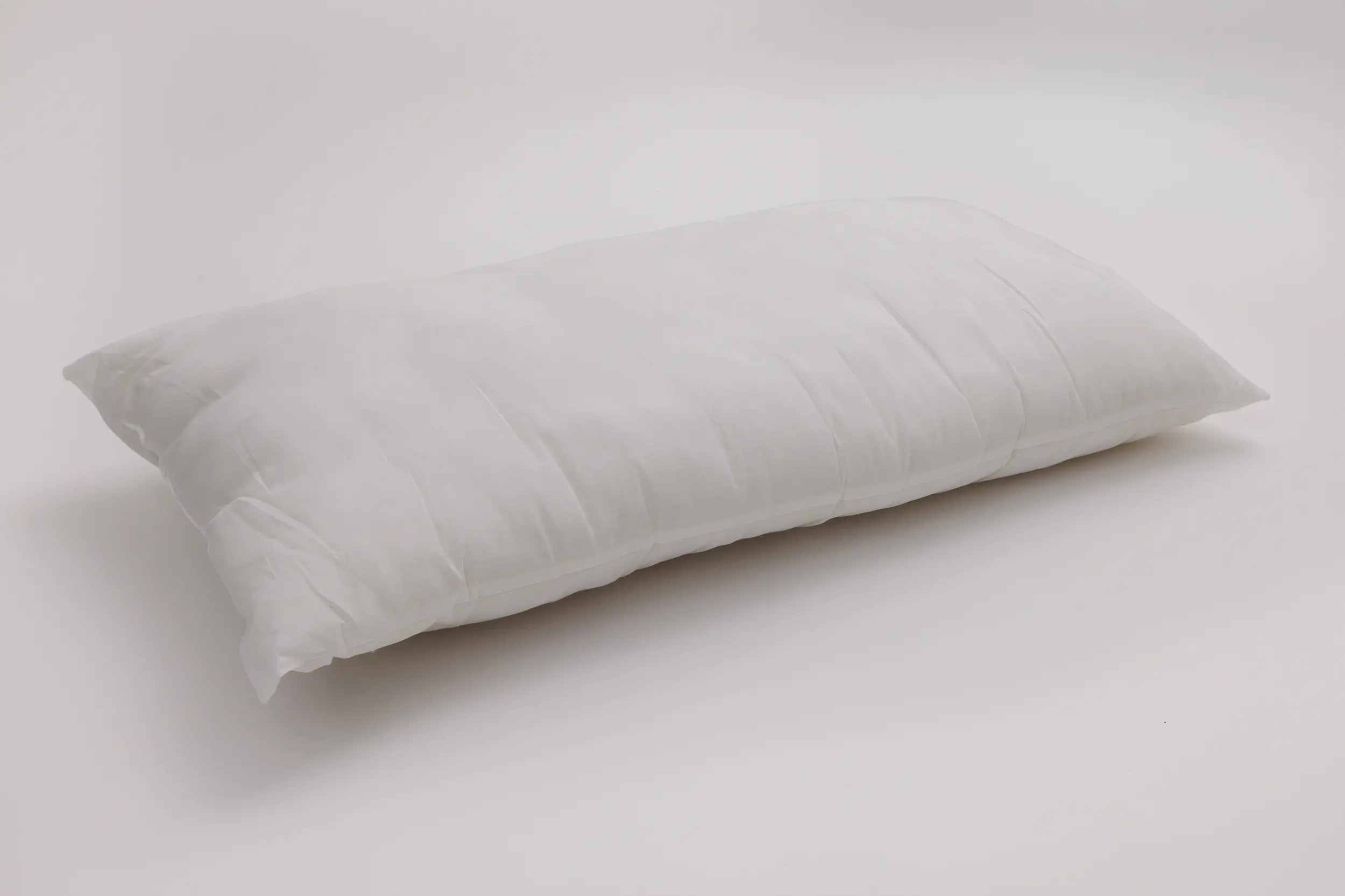 Premiere Gold™ - Pillow - 80% Polyester / 20% Cotton Ticking / 100% Polyester Fill - Standard, 20" x 26", 22 oz Fill, White